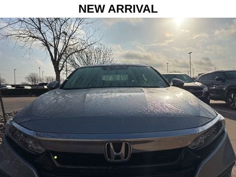 Used 2018 Honda Accord LX image 2