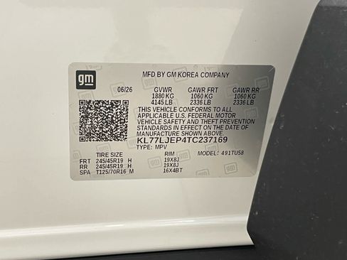 New 2026 Chevrolet Trax RS w/ Sunroof Package FWD image 23