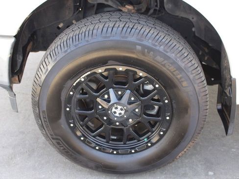 Used 2020 Ford F150 XLT w/ Trailer Tow Package image 12