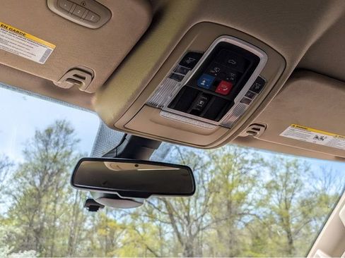 Used 2020 RAM 1500 Laramie AWD/4WD image 23