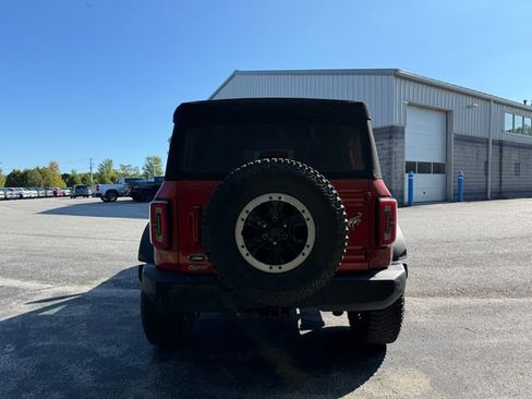 Used 2022 Ford Bronco Outer Banks w/ Sasquatch Package AWD/4WD image 4