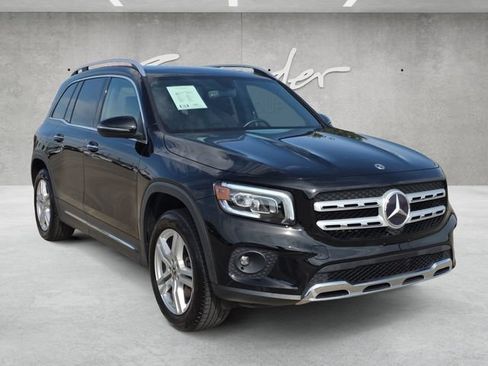 Used 2023 Mercedes-Benz GLB 250 4MATIC image 2