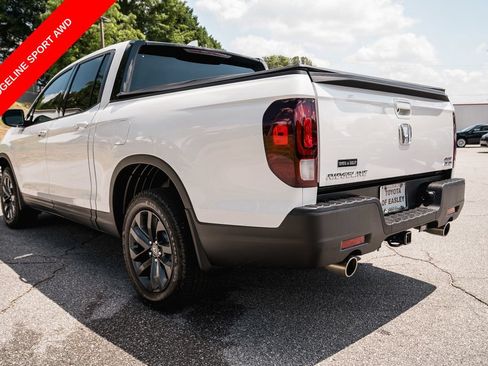 Used 2023 Honda Ridgeline Sport image 5
