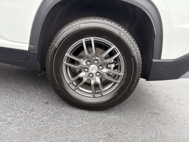 Used 2026 GMC Acadia Elevation FWD image 10