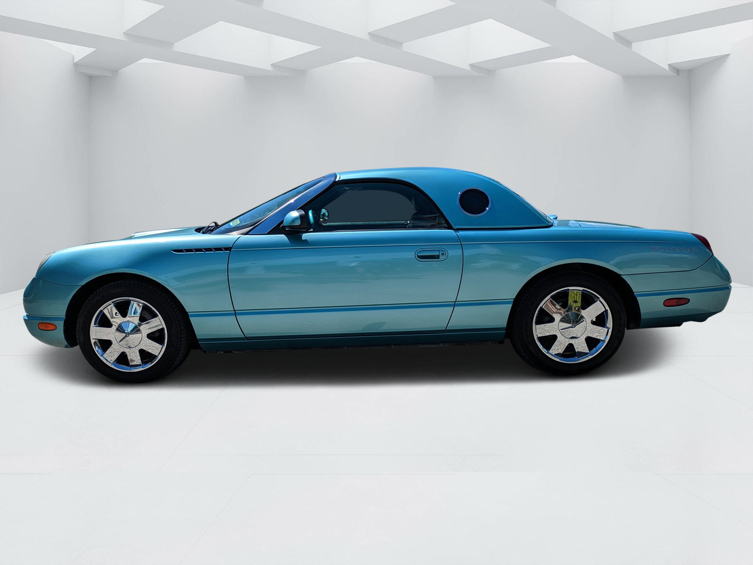 Used 2002 Ford Thunderbird RWD image 6