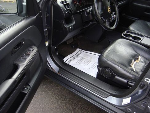 Used 2005 Honda CR-V SE image 8