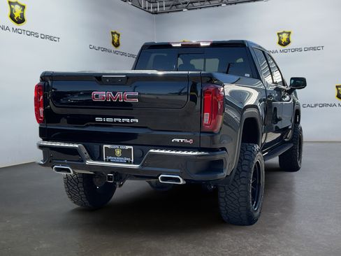 Used 2022 GMC Sierra 1500 AT4 w/ AT4 Premium Package AWD/4WD image 5