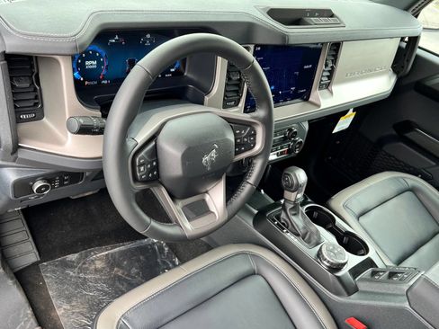New 2026 Ford Bronco Outer Banks AWD/4WD image 15