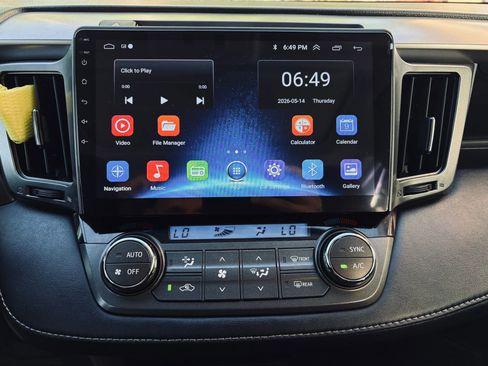 Used 2013 Toyota RAV4 XLE FWD image 6