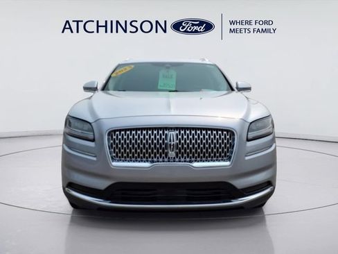 Used 2023 Lincoln Nautilus FWD image 2