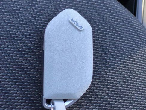 New 2025 Kia EV6 Wind image 28