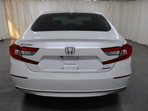 Used 2018 Honda Accord EX image 5