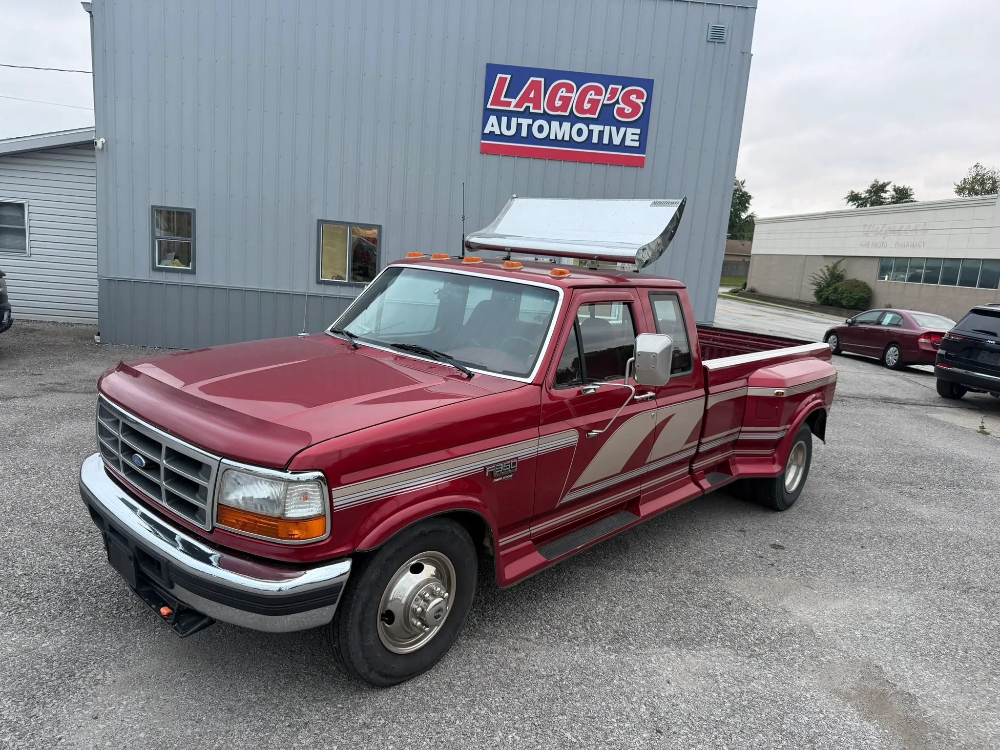 Used 1997 Ford F350 2WD SuperCab DRW image 2