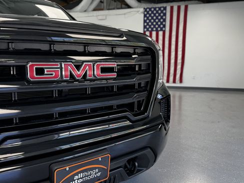 Used 2019 GMC Sierra 1500 Elevation w/ Elevation Value Package AWD/4WD image 11