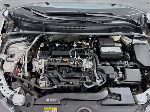 Certified 2025 Toyota Corolla LE FWD image 10