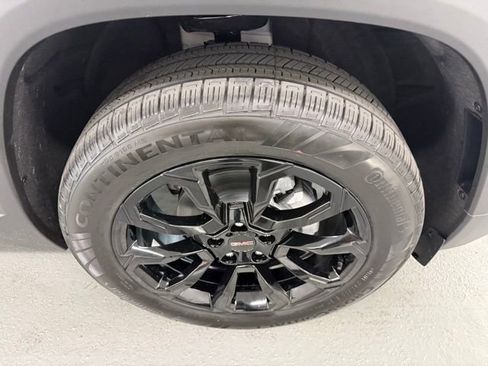 New 2026 GMC Terrain Elevation w/ Black Edition image 4