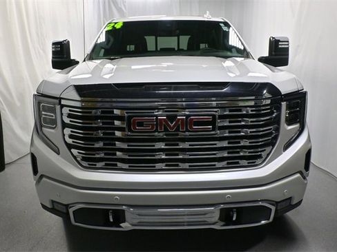 Used 2024 GMC Sierra 1500 Denali w/ Denali Reserve Package image 8