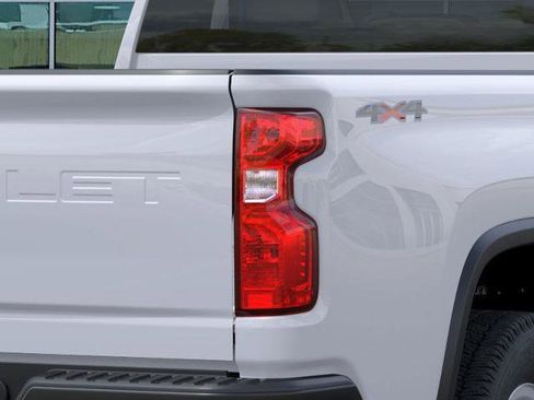 New 2025 Chevrolet Silverado 2500 W/T image 19