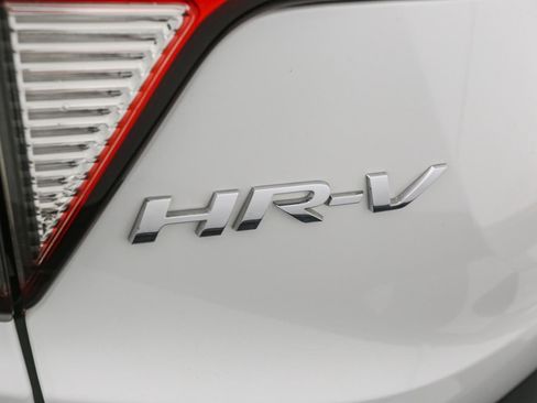 Used 2022 Honda HR-V EX image 11