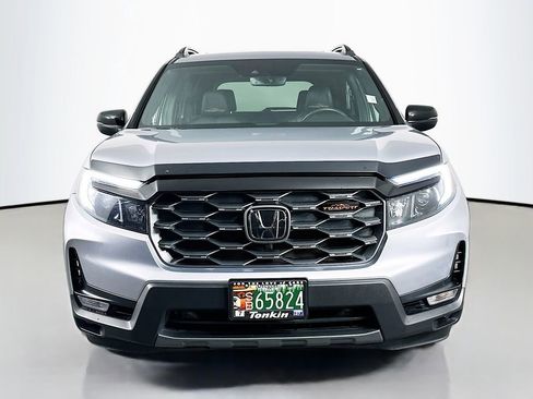 Used 2023 Honda Passport TrailSport image 3