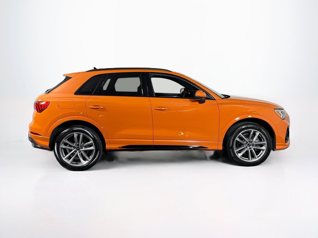 Certified 2025 Audi Q3 2.0T Premium w/ Convenience Package AWD/4WD image 6
