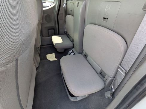 Used 2020 Nissan Frontier S RWD image 18