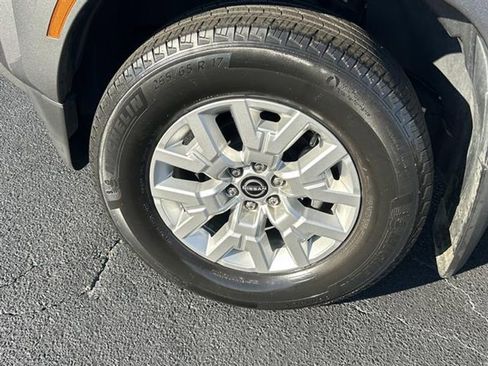 Used 2023 Nissan Frontier SV w/ SV Convenience Package image 33