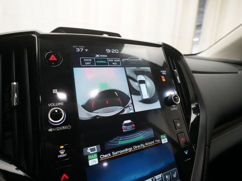 Used 2025 Subaru Ascent Bronze Edition image 22