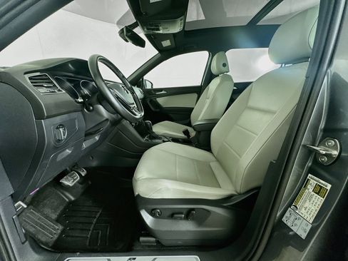 Used 2021 Volkswagen Tiguan SE R-Line w/ 3rd Row Seat Package AWD/4WD image 13