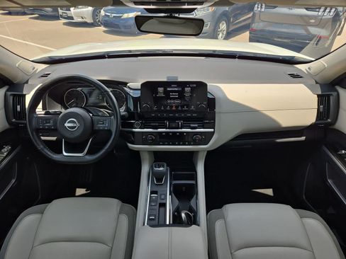 Used 2023 Nissan Pathfinder SL w/ SL Premium Package FWD image 13
