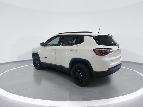 New 2026 Jeep Compass Latitude AWD/4WD image 6