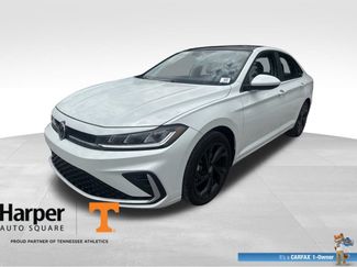 Used 2025 Volkswagen Jetta SE w/ Sunroof Package FWD video 1