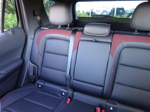 Certified 2025 Chevrolet Equinox RS FWD image 14