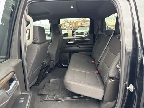 Used 2025 Chevrolet Silverado 1500 LT image 14