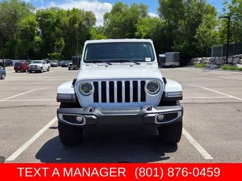 Used 2023 Jeep Gladiator Overland w/ LED Lighting Group AWD/4WD image 2