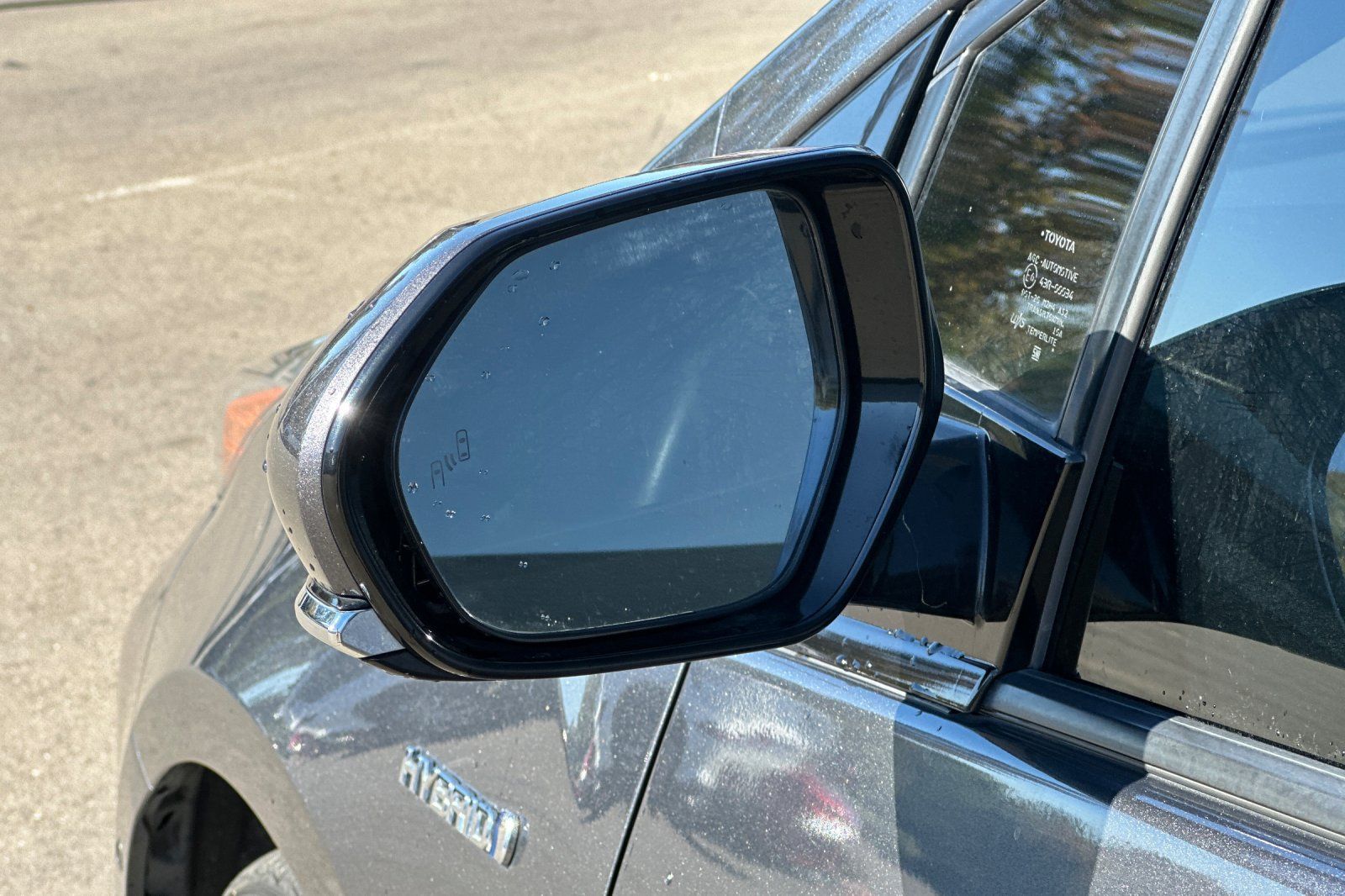 Used 2019 Toyota Prius XLE FWD image 53