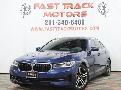Used 2022 BMW 530i xDrive w/ Premium Package AWD/4WD image 1