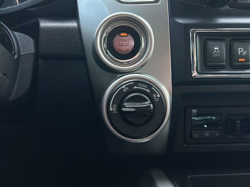 Used 2018 Nissan Titan PRO-4X w/ Pro-4x Utility Package AWD/4WD image 22