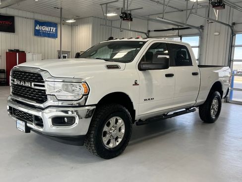 Used 2023 RAM 2500 Big Horn AWD/4WD image 6