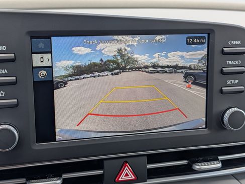 New 2026 Hyundai Elantra Hybrid FWD image 15