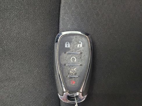 Used 2022 Chevrolet Malibu LT FWD image 32