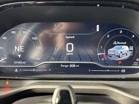 Used 2024 GMC Yukon Denali Ultimate image 30