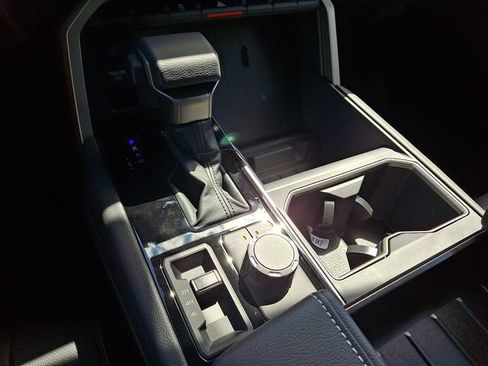 New 2026 Toyota Tundra Limited AWD/4WD image 8