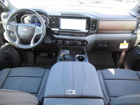 New 2026 Chevrolet Silverado 1500 High Country image 12