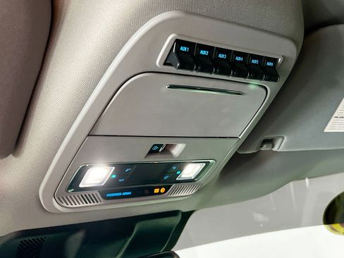 Used 2023 Ford F250 Lariat w/ Sport Appearance Package image 22