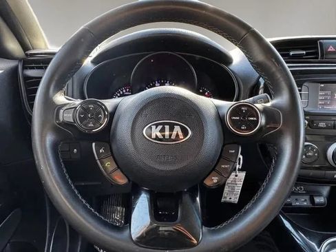 Used 2016 Kia Soul ! FWD image 15