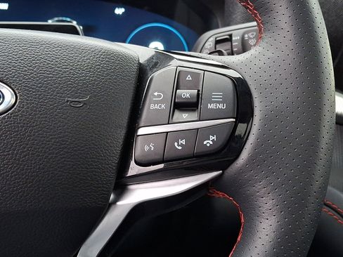 Used 2025 Ford Explorer ST image 23