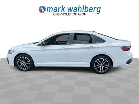 Used 2024 Volkswagen Jetta Sport FWD image 5