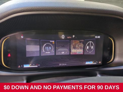 Used 2025 Jeep Wagoneer L Series II AWD/4WD image 16