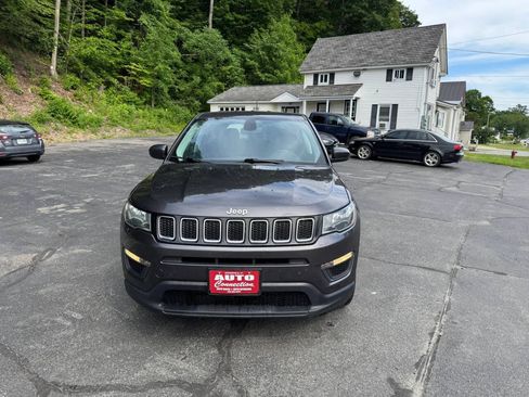 Used 2021 Jeep Compass Sport w/ Cold Weather Group AWD/4WD image 2